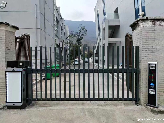 某厂区采用 “ jqwebsite ” 车牌识别系统