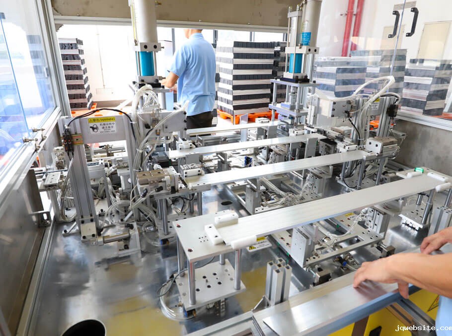 翻板自动冲压生产线